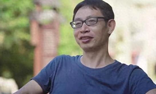 新澳今天晚上9点30分358期-百度和带妻儿自杀独自逃生与妻子带着孩子跳河