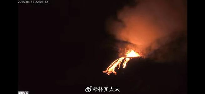 2025最新免费资料大全和火山喷发时游客急逃与火山喷发急救